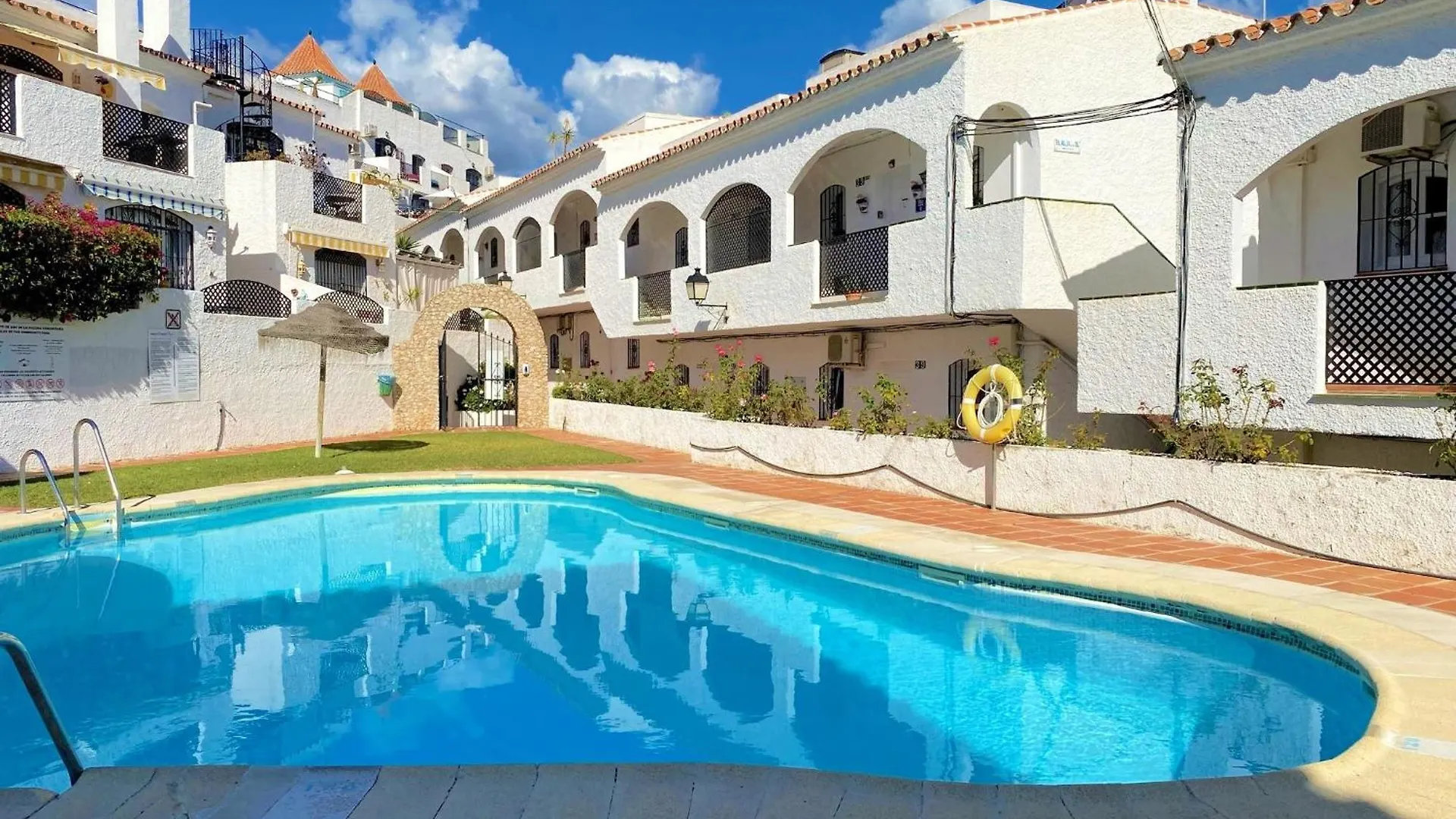 Verano Azul Seasun 90B By Casasol Nerja